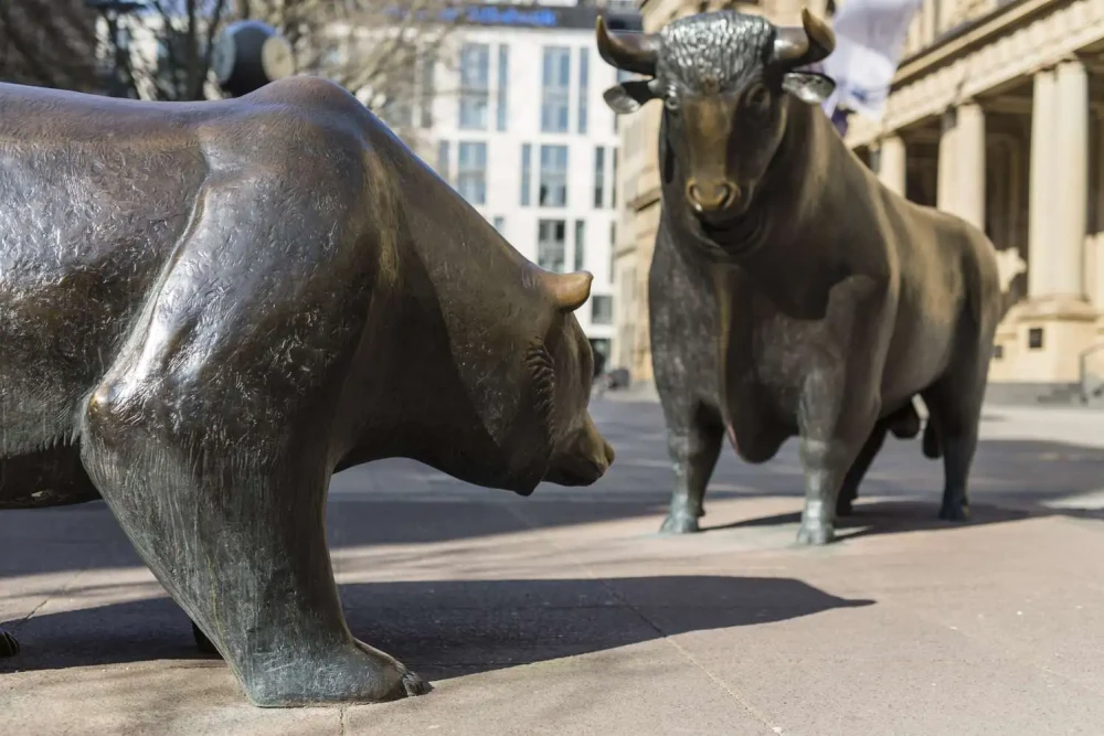 Aptos Forms Double Bottom Pattern Indicating Potential $10 Price Target