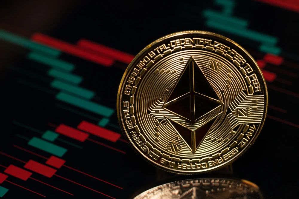 Investors withdraw ETH from Binance, signaling accumulation and potential uptrend