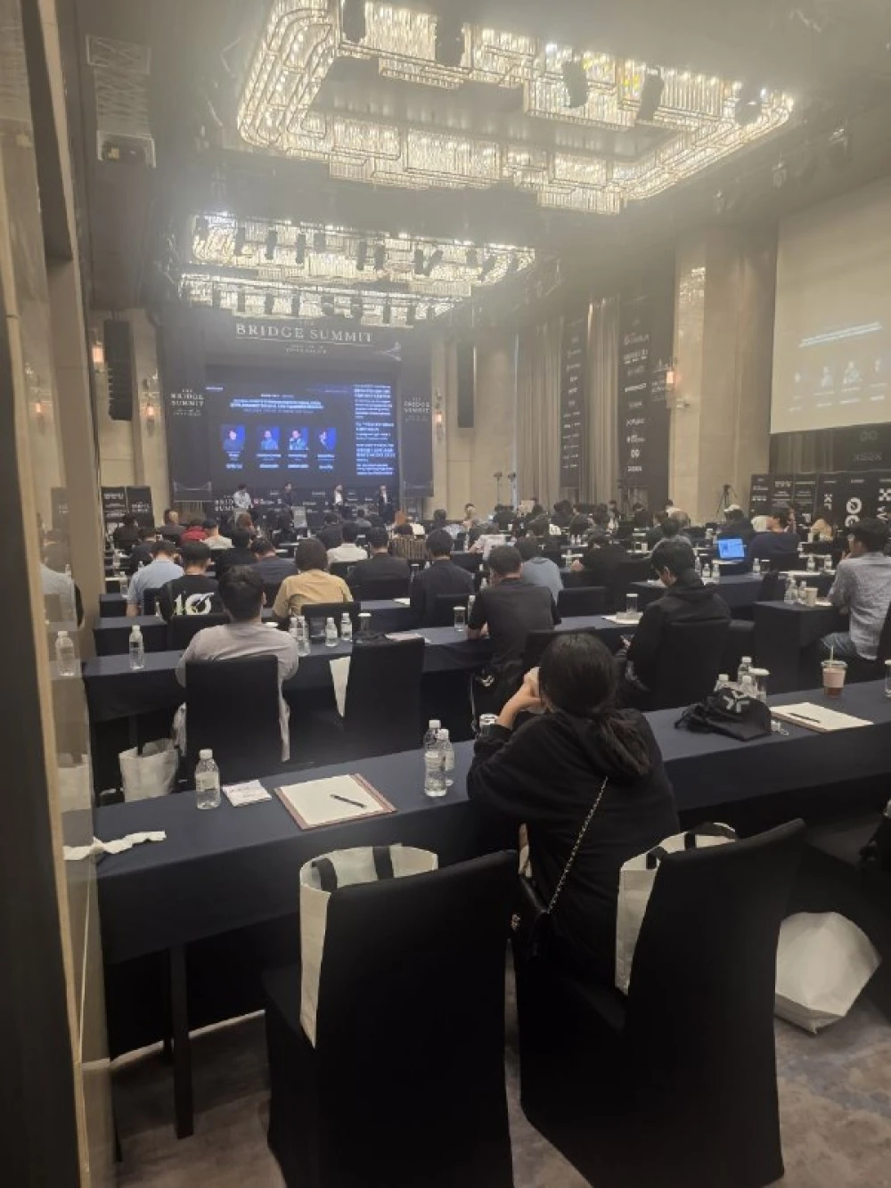 연설은 스테이블코인과 실물자산 토큰화를 강조했다